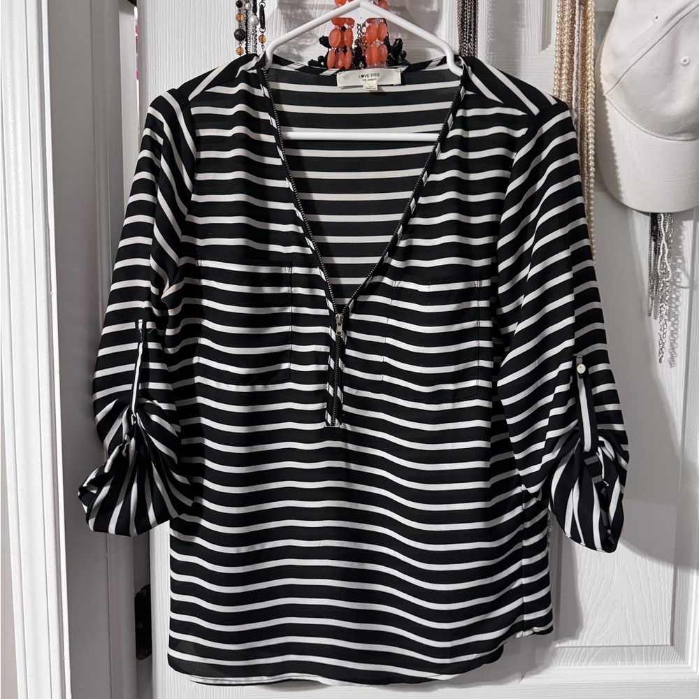 Love Tree black and white striped zipper blouse medium